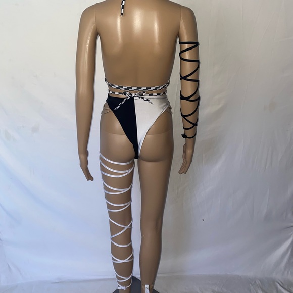 Four piece asymmetrical rave set - Picture 4 of 8